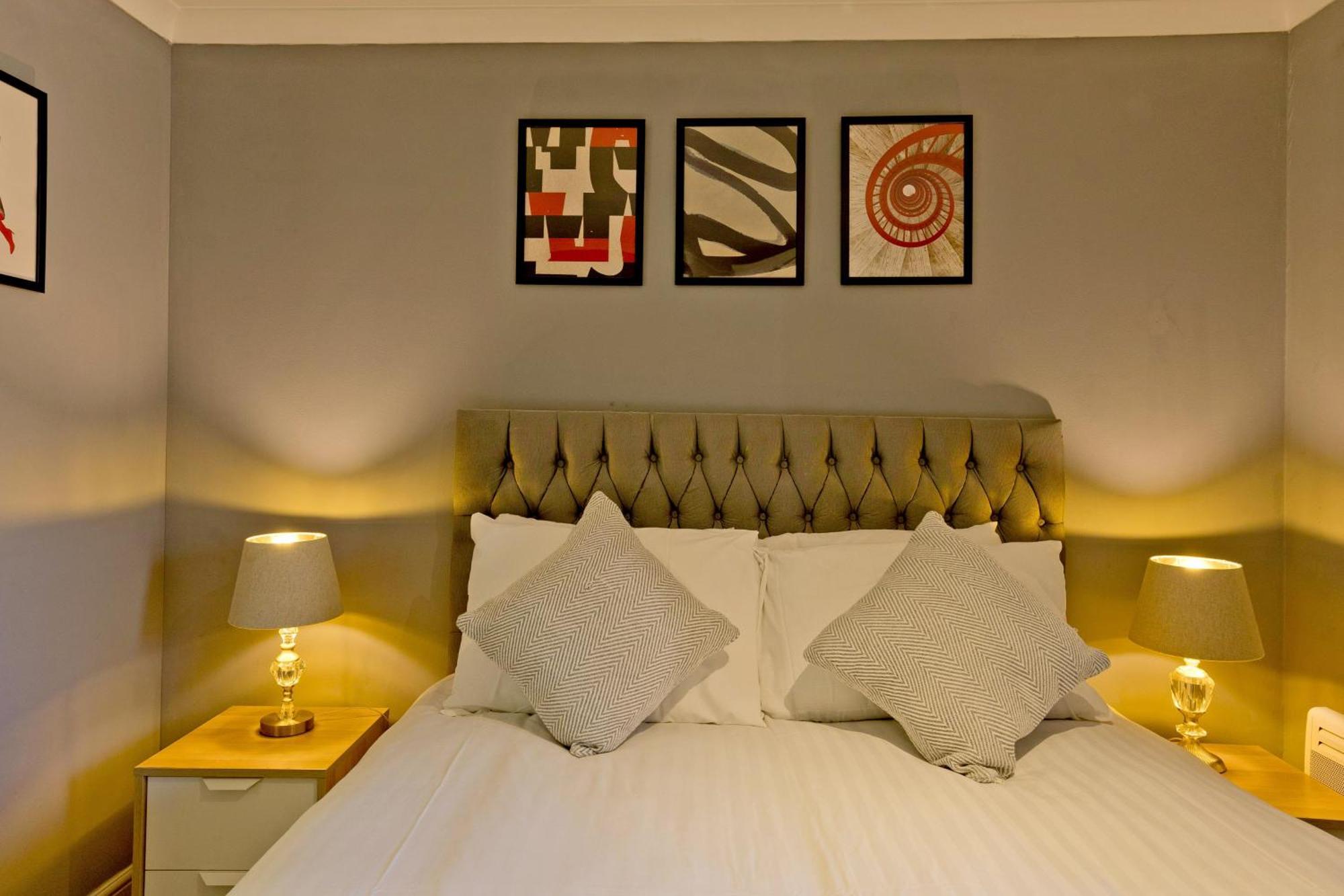 Imperial Meridian Place * Londra